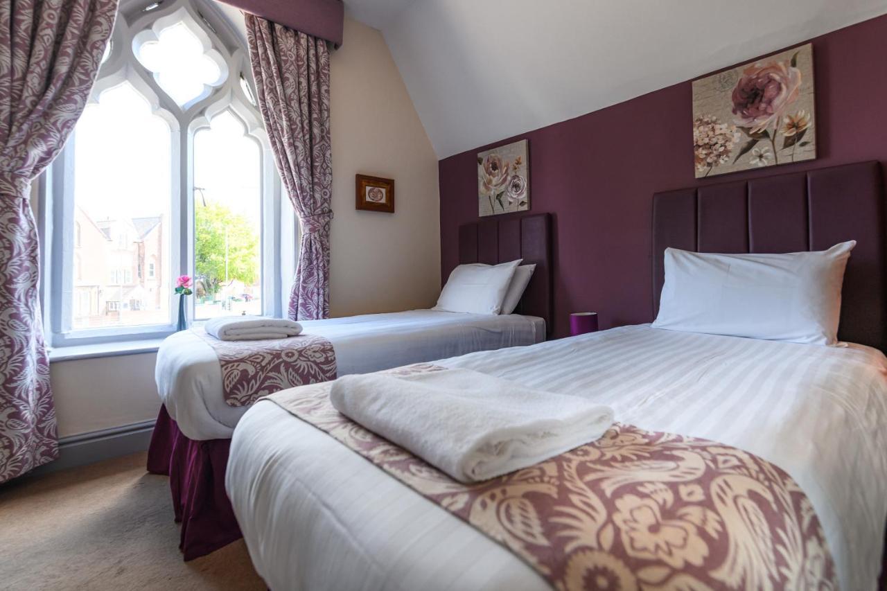 Hotel The Lemon Tree Wrexham Esterno foto